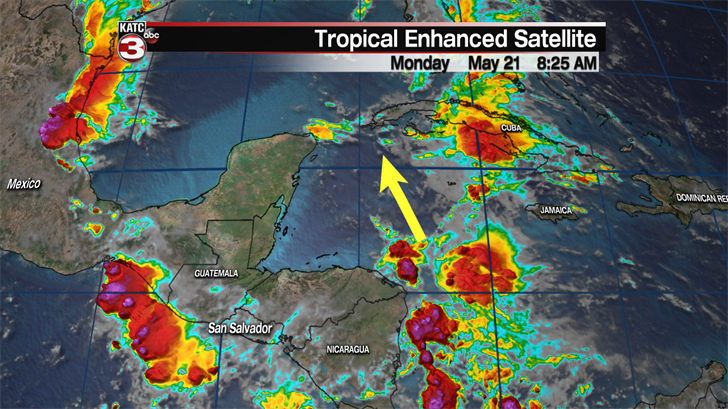 Tropical moisture drifting to the Gulf of Mexico